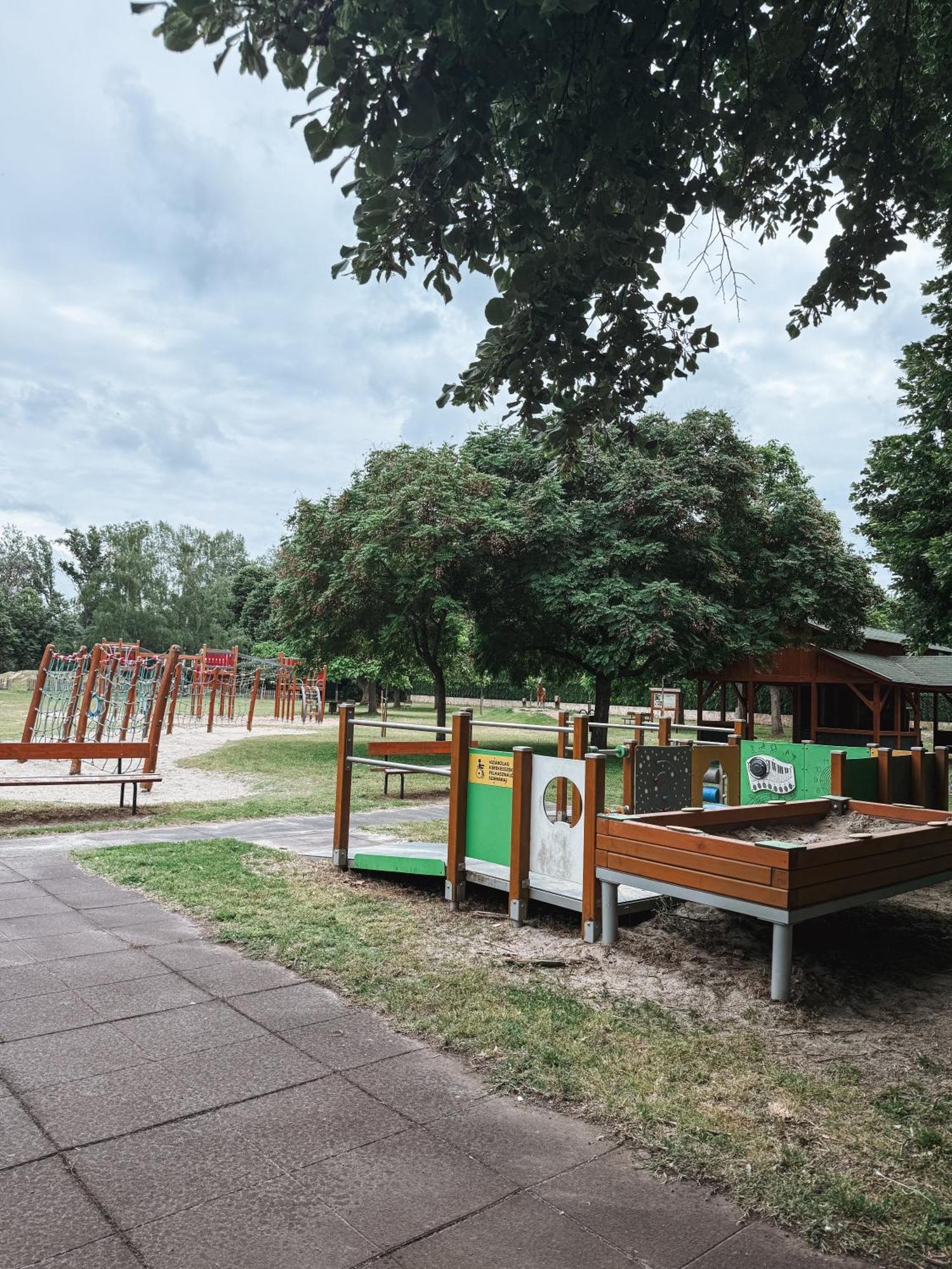 Sobri Halaszcsarda Es Panzio Baja Exterior foto