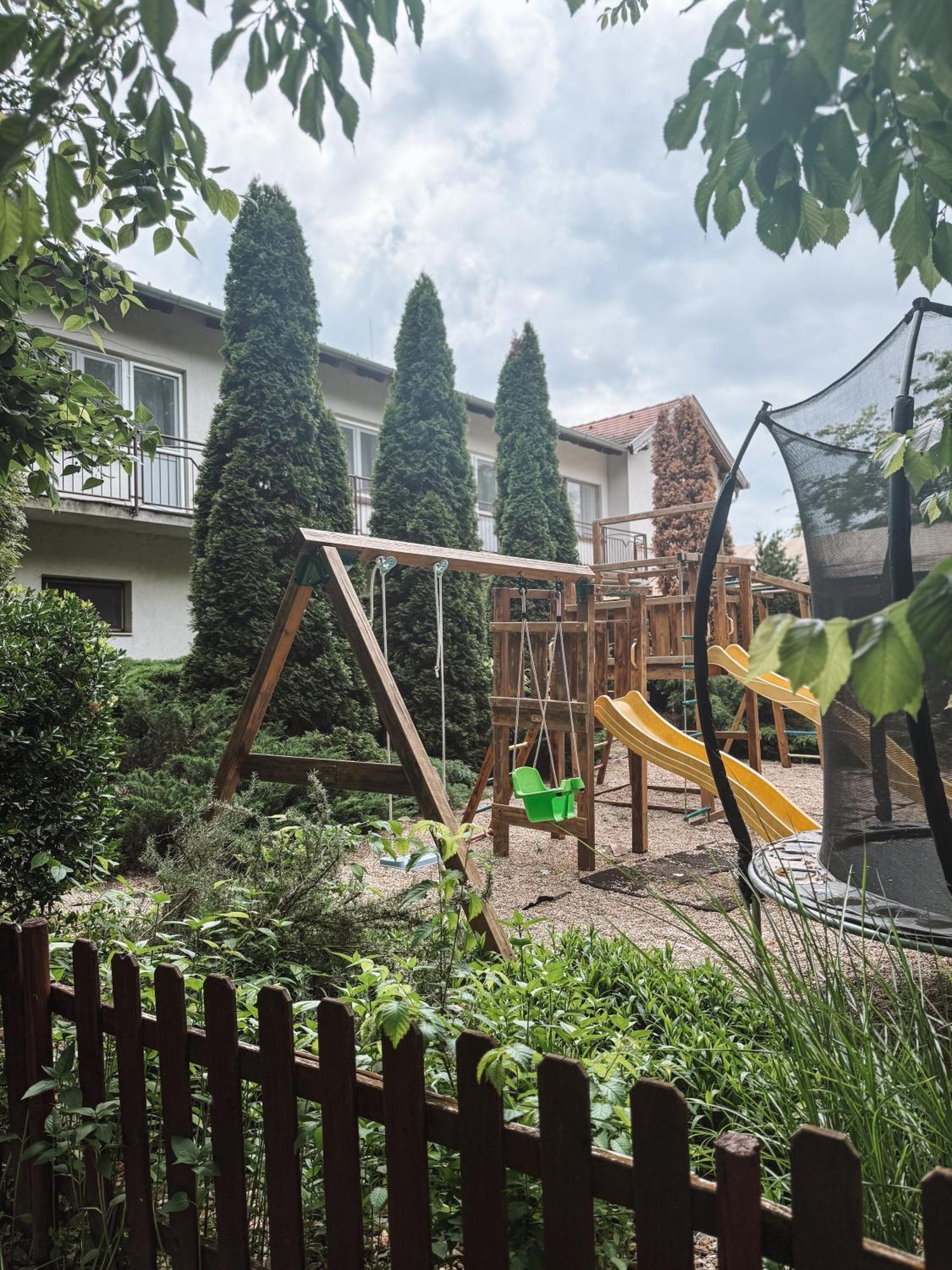 Sobri Halaszcsarda Es Panzio Baja Exterior foto